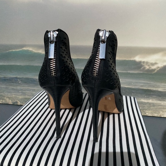 Rachel Zoe Callie Baby Calf Black Leather Heels - Picture 4 of 11